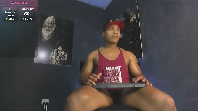 Snapshot of Noah_Black212 chatting on 09-28-25, 01:40 Noah Black212 online show from 09-28-25, 01:40