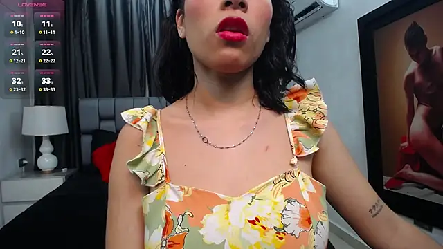 kashvi  online show from 10-28-25, 07:46