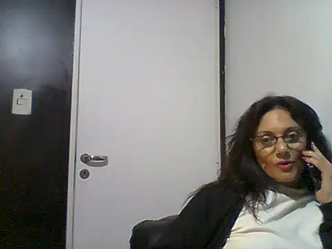 dulcefanny online show from 06-19-26, 07:52