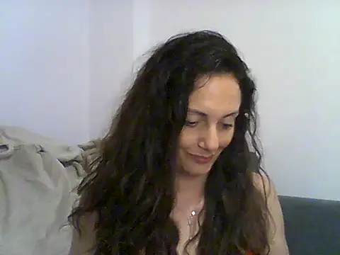 dulcefanny online show from 12-14-25, 03:35