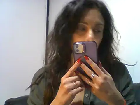 Snapshot of dulcefanny chatting on 06-03-26, 06:23 dulcefanny online show from 06-03-26, 06:23