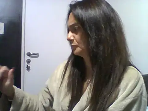 Snapshot of dulcefanny chatting on 05-11-26, 12:34 dulcefanny online show from 05-11-26, 12:34