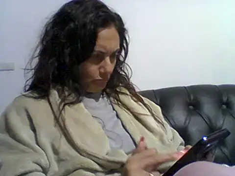 Snapshot of dulcefanny chatting on 05-18-26, 02:12 dulcefanny online show from 05-18-26, 02:12
