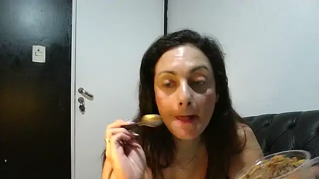 dulcefanny online show from 07-21-26, 04:25