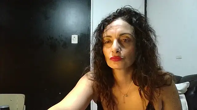 dulcefanny online show from 07-13-26, 04:39