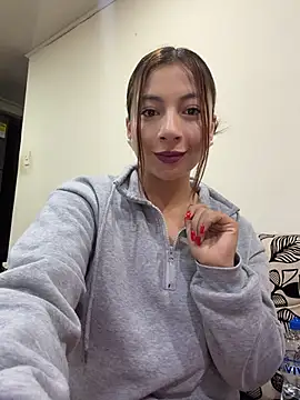 Karlee Grey1 online show from 06-10-26, 03:08