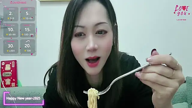 Snapshot of MEIZI8-2025 chatting on 11-03-25, 01:47 MEIZI8-2025 online show from 11-03-25, 01:47