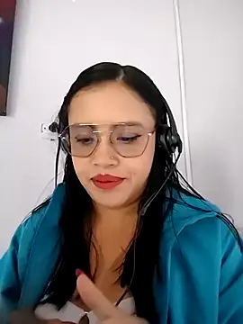 Snapshot of MILA__06 chatting on 10-16-25, 12:35 MILA 06 online show from 10-16-25, 12:35
