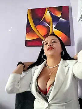 Snapshot of MILA__06 chatting on 09-30-25, 03:29 MILA 06 online show from 09-30-25, 03:29