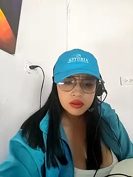 Snapshot of MILA__06 chatting on 10-15-25, 01:41 MILA 06 online show from 10-15-25, 01:41