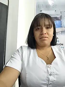 Snapshot of MILA__06 chatting on 06-04-26, 12:21 MILA 06 online show from 06-04-26, 12:21