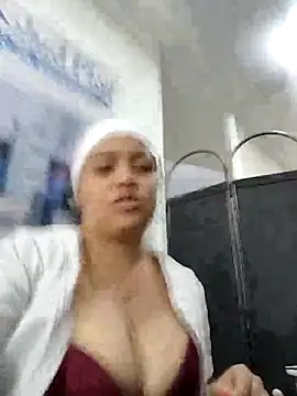Snapshot of MILA__06 chatting on 04-30-26, 01:07 MILA 06 online show from 04-30-26, 01:07