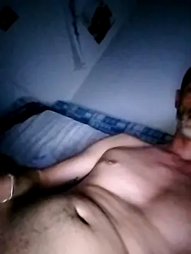 Snapshot of LeLoup49 chatting on 06-20-26, 01:32 LeLoup49 online show from 06-20-26, 01:32
