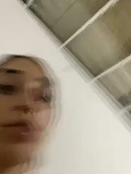 loirinhaaa online show from 10-12-25, 02:13