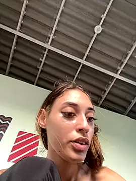 loirinhaaa online show from 11-25-25, 07:47