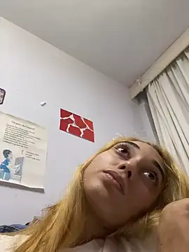 loirinhaaa online show from 03-04-26, 11:56