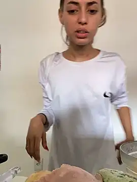 loirinhaaa online show from 11-11-25, 01:17