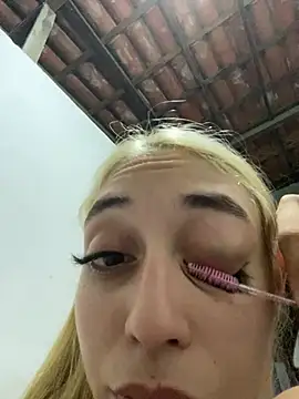 loirinhaaa online show from 04-16-26, 11:51