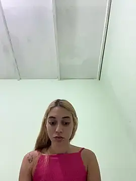 loirinhaaa online show from 03-20-26, 10:55