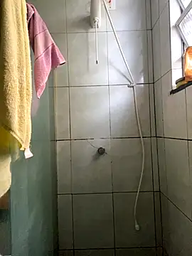 loirinhaaa online show from 09-23-25, 07:32