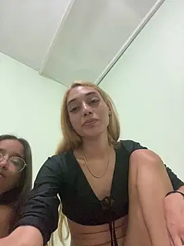 loirinhaaa online show from 03-01-26, 06:57