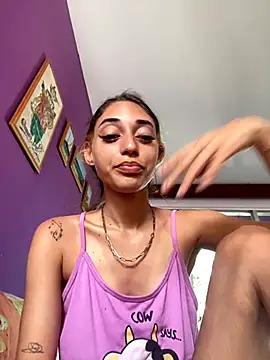 loirinhaaa online show from 10-26-25, 06:19