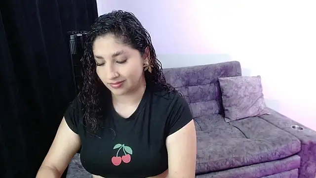 Snapshot of Gia_Dior chatting on 05-09-26, 12:25 Gia Dior online show from 05-09-26, 12:25