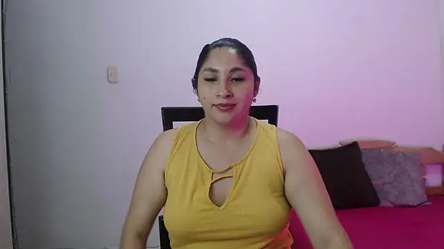 Gia Dior online show from 11-28-25, 11:16