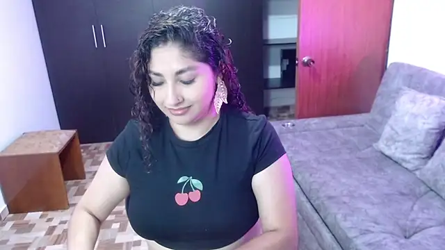 Gia Dior online show from 03-28-26, 10:11