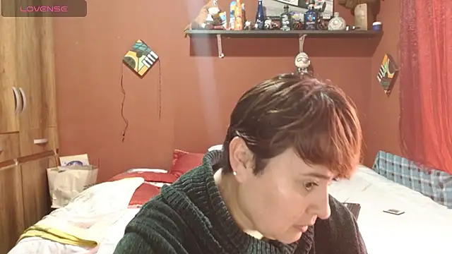 Snapshot of Sasharosee2 chatting on 10-27-25, 12:28 Sasharosee2 online show from 10-27-25, 12:28