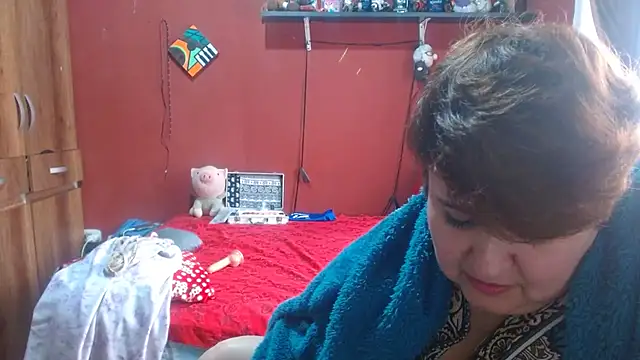 Snapshot of Sasharosee2 chatting on 05-11-26, 02:45 Sasharosee2 online show from 05-11-26, 02:45