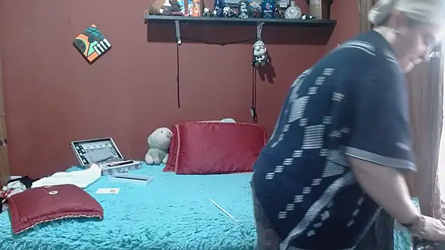 Snapshot of Sasharosee2 chatting on 03-04-26, 12:02 Sasharosee2 online show from 03-04-26, 12:02