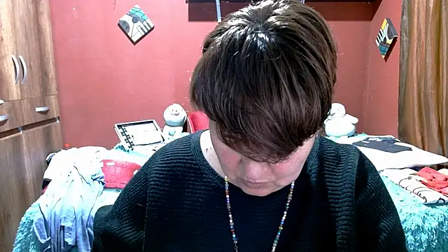 Snapshot of Sasharosee2 chatting on 02-19-26, 01:30 Sasharosee2 online show from 02-19-26, 01:30