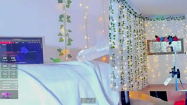 Ashley  Jones   online show from 11-11-25, 05:08