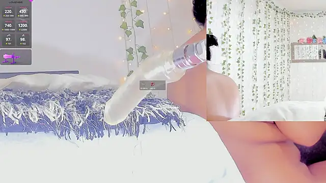 Ashley  Jones   online show from 03-18-26, 09:01