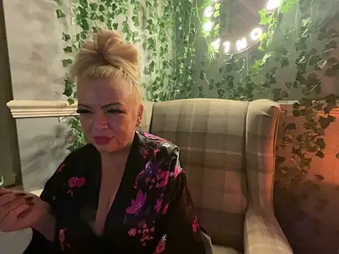 BonnyDesire online show from 10-29-25, 07:35