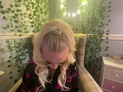 BonnyDesire online show from 01-14-26, 08:23