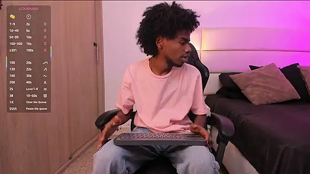 Snapshot of AllexJacob chatting on 01-16-26, 01:15 AllexJacob online show from 01-16-26, 01:15