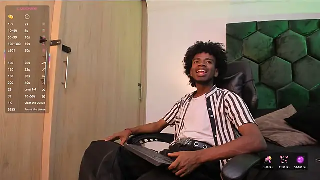 Snapshot of AllexJacob chatting on 02-12-26, 01:11 AllexJacob online show from 02-12-26, 01:11