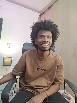 Snapshot of AllexJacob chatting on 03-26-26, 02:04 AllexJacob online show from 03-26-26, 02:04