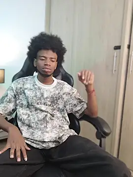 Snapshot of AllexJacob chatting on 03-19-26, 01:33 AllexJacob online show from 03-19-26, 01:33