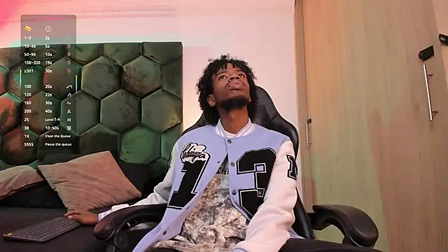 Snapshot of AllexJacob chatting on 02-25-26, 01:11 AllexJacob online show from 02-25-26, 01:11