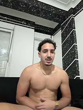 Snapshot of fuck___boyy chatting on 12-19-25, 07:49 fuck boyy online show from 12-19-25, 07:49