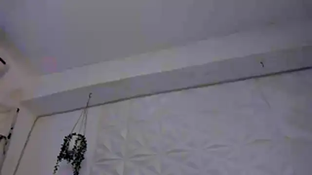 Dakota x18 online show from 10-16-25, 07:33
