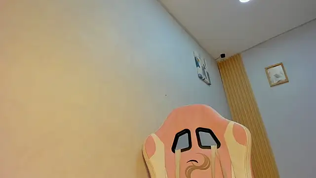 Dakota x18 online show from 02-13-26, 07:58