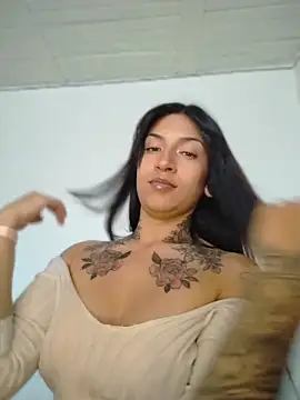 Snapshot of gabii_hardy chatting on 05-27-26, 03:30 gabii hardy online show from 05-27-26, 03:30