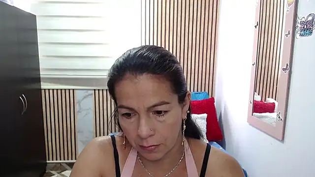 camilavargas  online show from 06-03-26, 02:29
