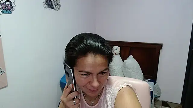 camilavargas  online show from 07-21-26, 04:30