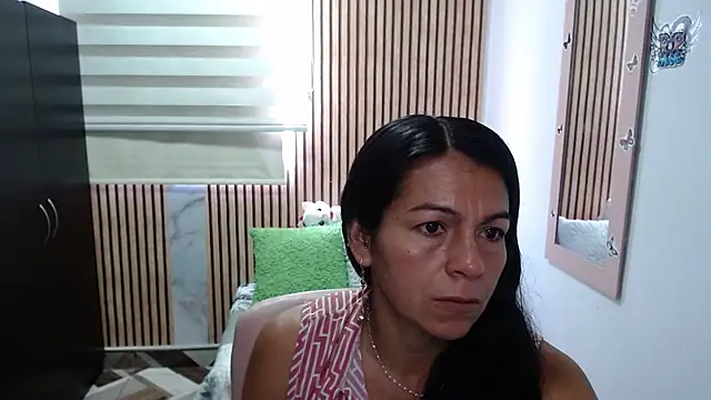 camilavargas  online show from 04-21-26, 04:57