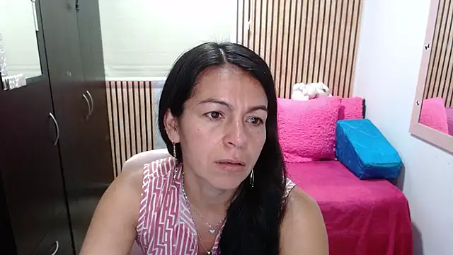 camilavargas  online show from 04-16-26, 09:39